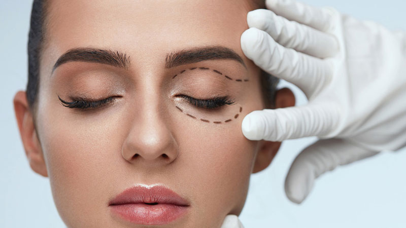 Latest Technological Advancements in Eyelid Surgery Available in Dubai