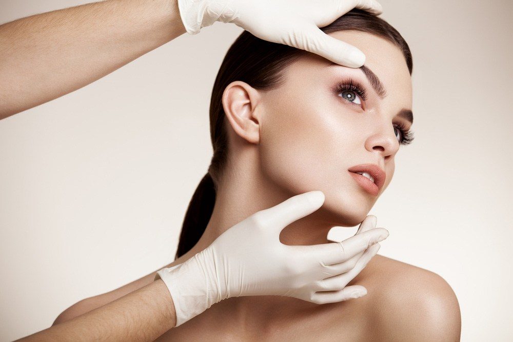 Choosing the Right Surgeon for Your Mid Facelift