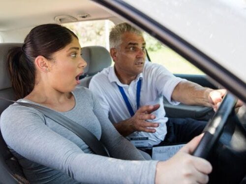 Common Mistakes to Avoid During Driving Lessons in Ontario
